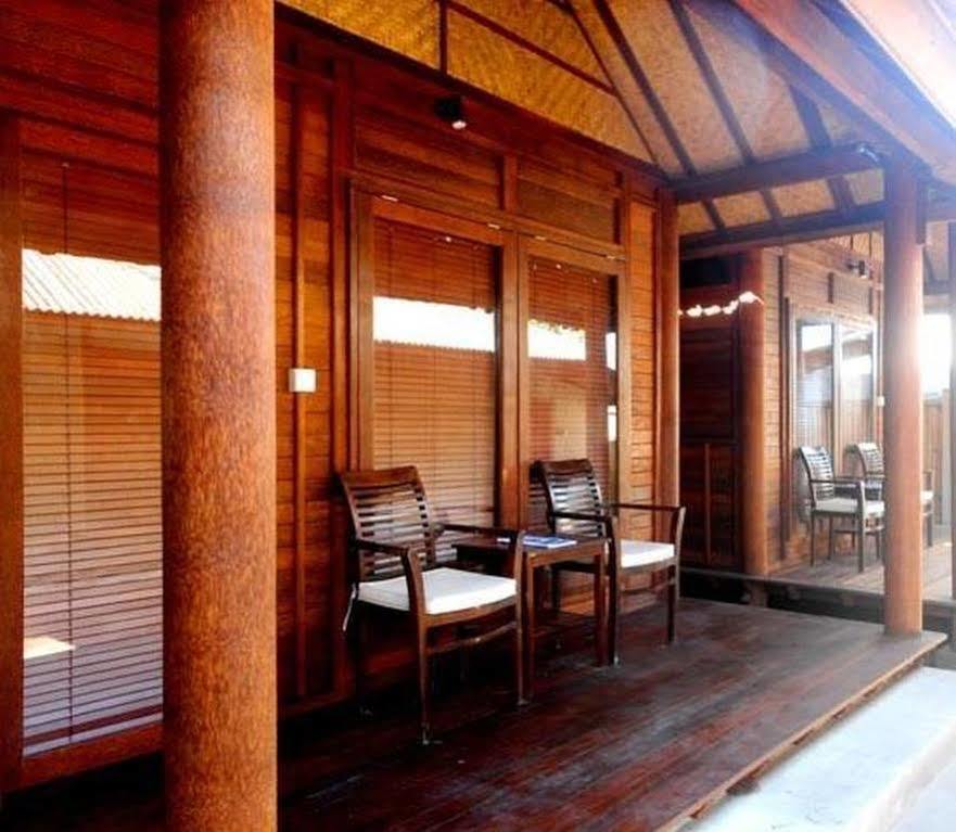 Drupadi Bungalows Гілі-Траванган Екстер'єр фото